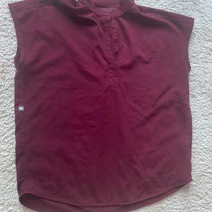 BURGUNDY RAFAELA TOP FIGS